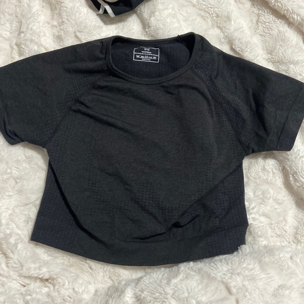 CUTE WORKOUT TOP